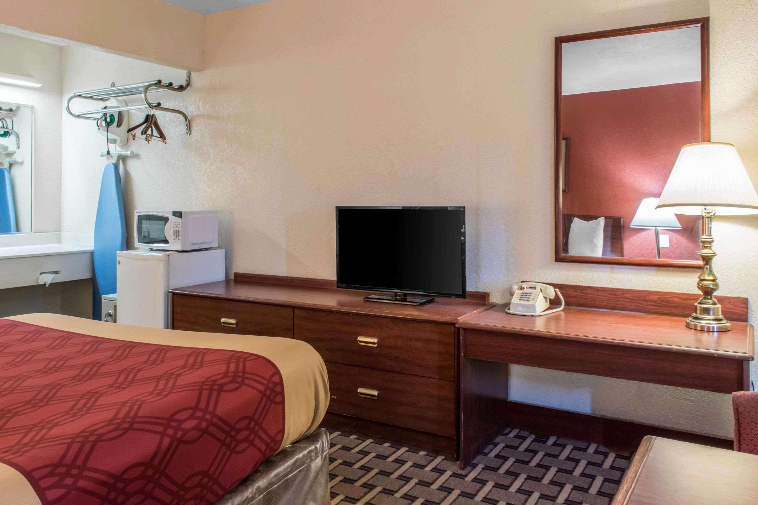 Econo Lodge Carlisle Exteriör bild
